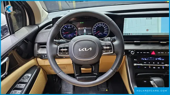 KIA CARNIVAL GASOLINE 9-SEATER PRESTIGE