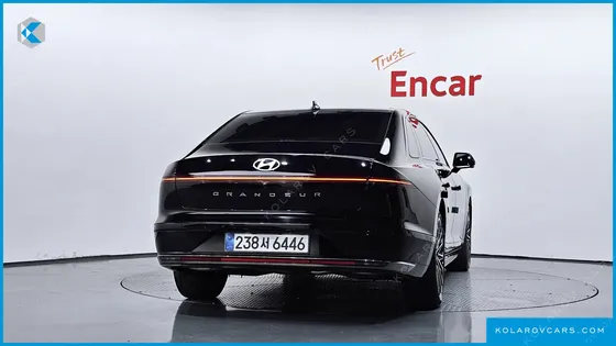 HYUNDAI GRANDEUR CALLIGRAPHY