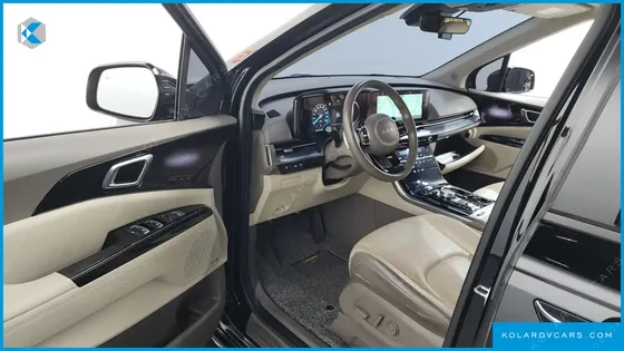 KIA CARNIVAL 9-SEATER HI-LIMOUSINE