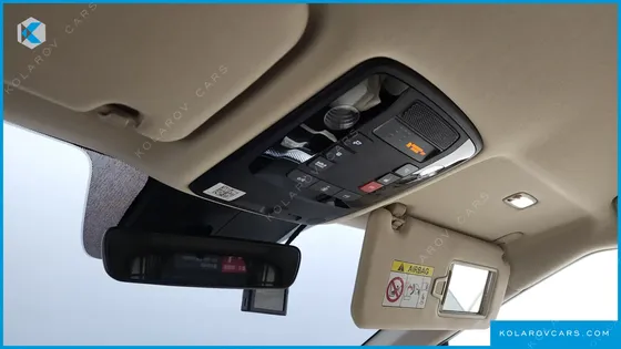 KIA CARNIVAL 9-SEATER HI-LIMOUSINE