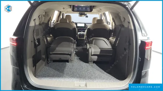 KIA CARNIVAL 9-SEATER HI-LIMOUSINE