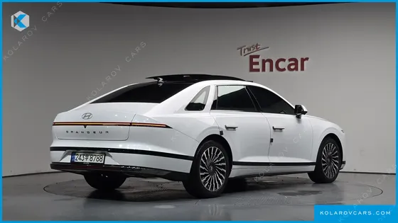 HYUNDAI GRANDEUR CALLIGRAPHY