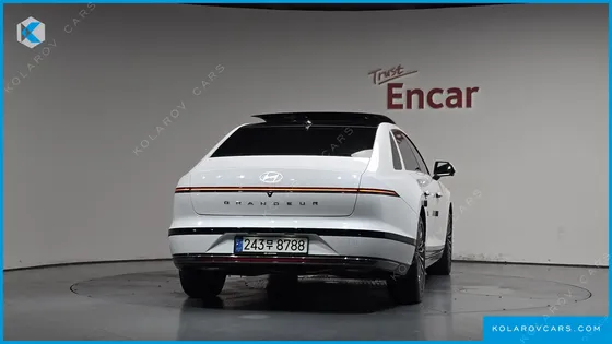 HYUNDAI GRANDEUR CALLIGRAPHY