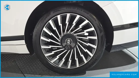 HYUNDAI GRANDEUR CALLIGRAPHY
