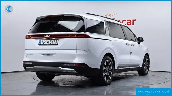 KIA CARNIVAL 9-SEATER NOBLESSE