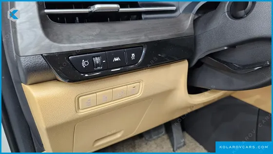KIA CARNIVAL 9-SEATER NOBLESSE