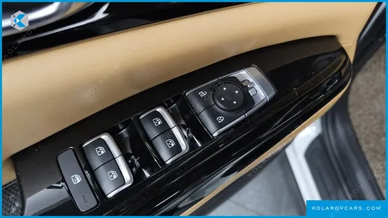 KIA CARNIVAL 9-SEATER NOBLESSE