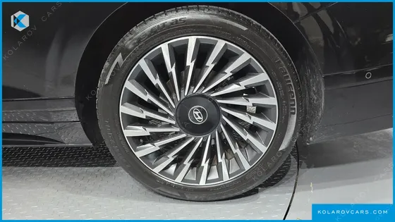 HYUNDAI GRANDEUR CALLIGRAPHY