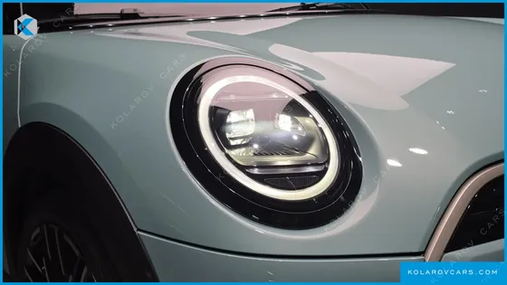 MINI COOPER 5 DOOR FAVOURED