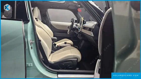MINI COOPER 5 DOOR FAVOURED