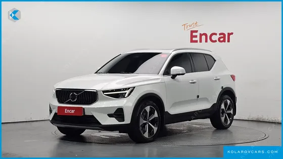 VOLVO XC40 B4 ULTIMATE BRIGHT