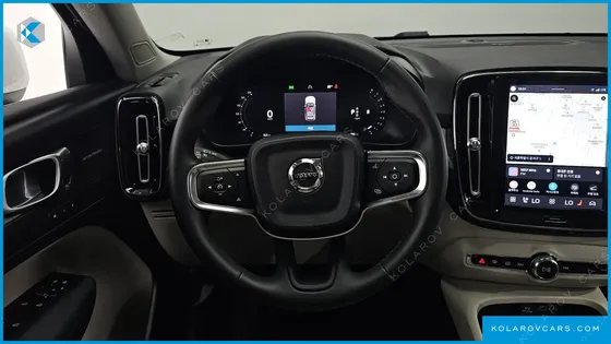 VOLVO XC40 B4 ULTIMATE BRIGHT
