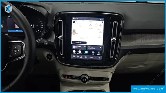 VOLVO XC40 B4 ULTIMATE BRIGHT