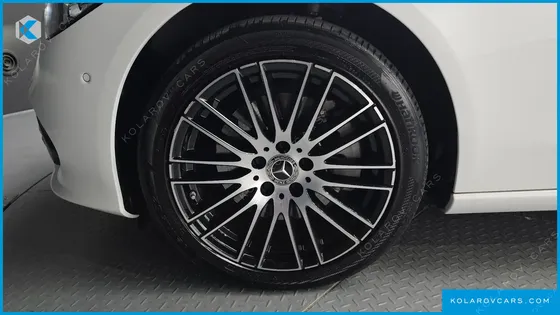 MERCEDES C-CLASS C200 4MATIC AVANTGARDE