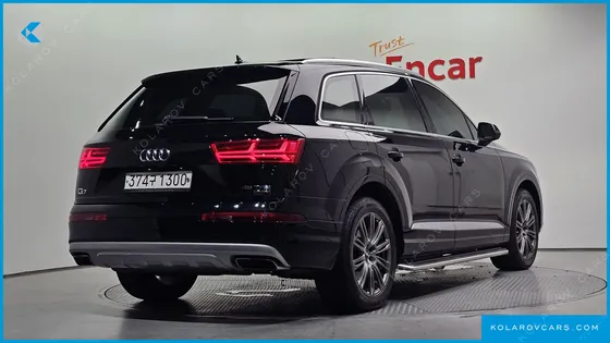 AUDI Q7 45 TFSI QUATTRO