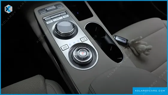 GENESIS GV70 2.5T GASOLINE 2WD