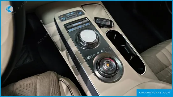 GENESIS GV70 2.5T GASOLINE 2WD
