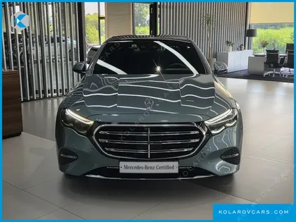 MERCEDES E-CLASS E300 4MATIC EXCLUSIVE