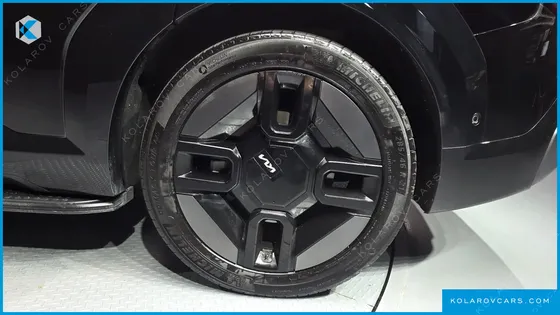 KIA EV9 LONG RANGE 4WD