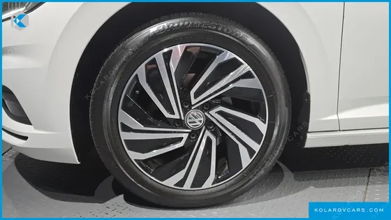 VOLKSWAGEN JETTA 1.4 TSI PREMIUM
