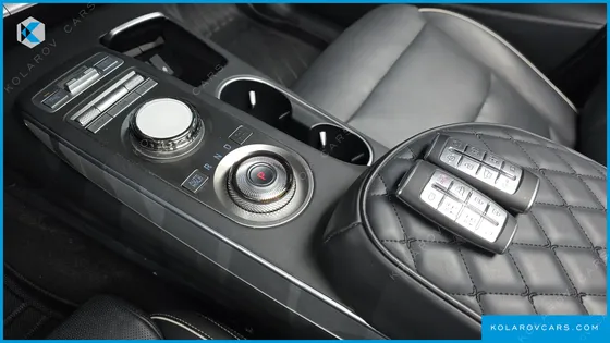 GENESIS GV70 E-AWD