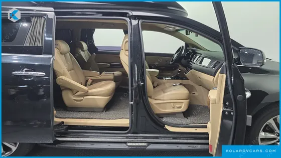 KIA CARNIVAL 9-SEATER HI-LIMOUSINE