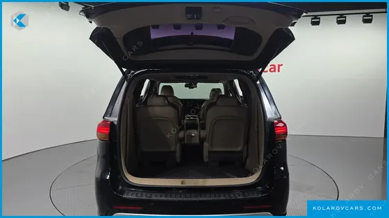 KIA CARNIVAL 9-SEATER HI-LIMOUSINE