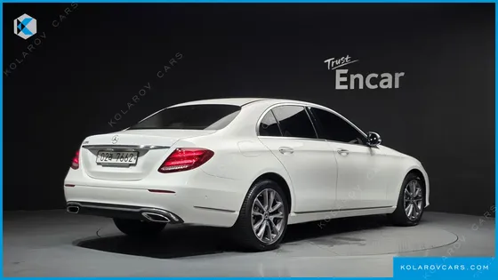 MERCEDES E-CLASS E300 EXCLUSIVE