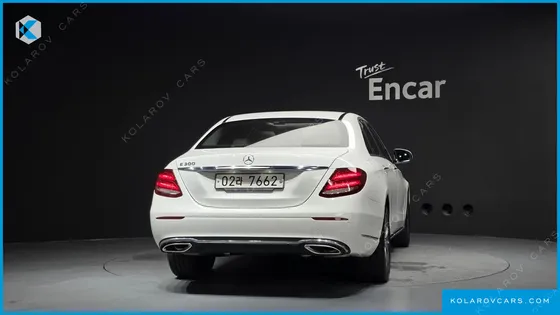 MERCEDES E-CLASS E300 EXCLUSIVE