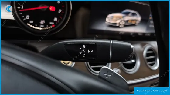 MERCEDES E-CLASS E300 EXCLUSIVE