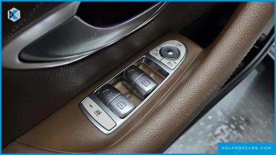 MERCEDES E-CLASS E300 EXCLUSIVE