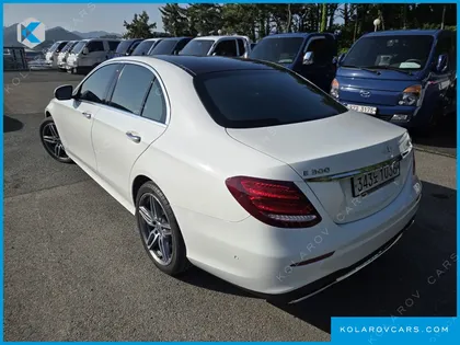 MERCEDES E-CLASS E300 4MATIC AMG LINE