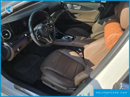MERCEDES E-CLASS E300 4MATIC AMG LINE