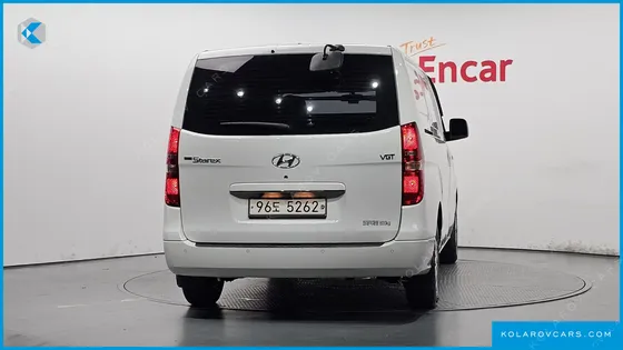HYUNDAI STAREX VAN 3-SEATER