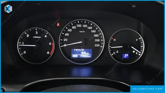 HYUNDAI STAREX VAN 3-SEATER