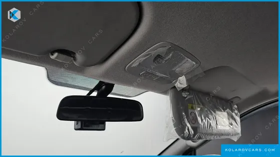 HYUNDAI STAREX VAN 3-SEATER