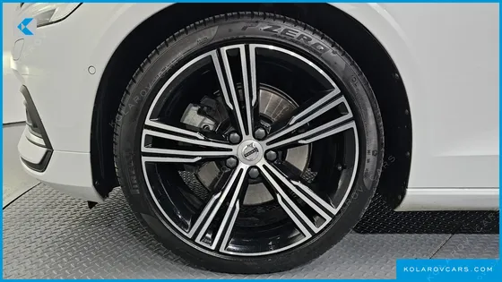 VOLVO S60 T5 INSCROPTION