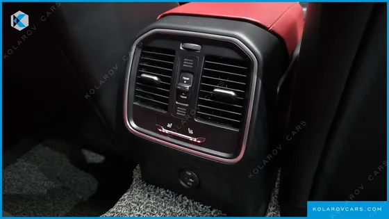 PORSCHE MACAN 2.0