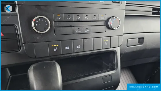 HYUNDAI STARIA CARGO 3-SEATER