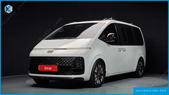 HYUNDAI STARIA 4WD LOUNGE 9-SEATER