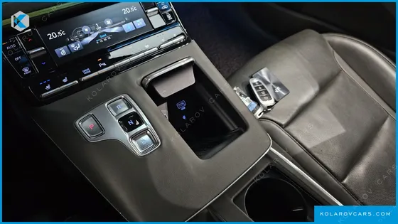 HYUNDAI GRANDEUR 3.3