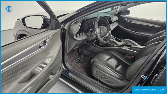 HYUNDAI GRANDEUR 3.3