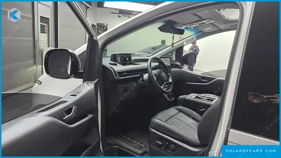 HYUNDAI STARIA TOURER 9-SEATER