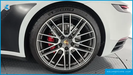 PORSCHE 911 CARRERA 4S