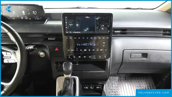 HYUNDAI STARIA TOURER 11-SEATER