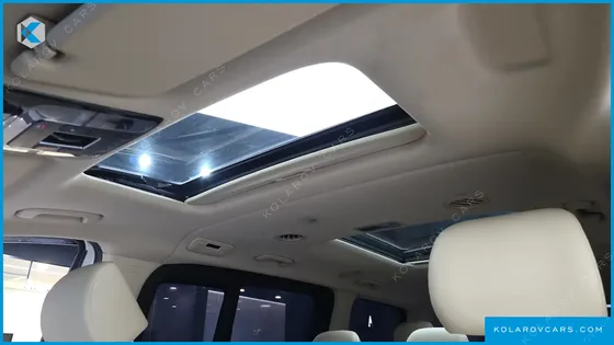 HYUNDAI STARIA TOURER 11-SEATER