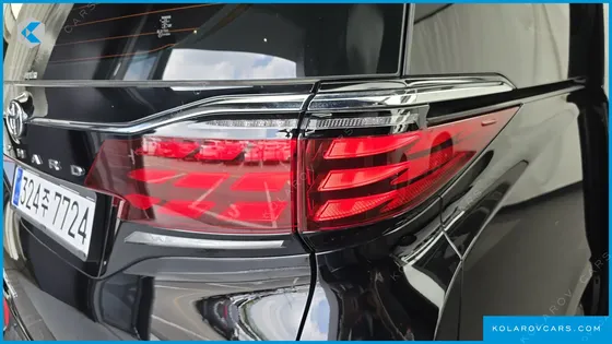 TOYOTA ALPHARD 2.5 HEV EXECUTIVE AWD