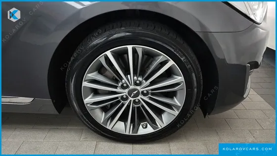 GENESIS EQ900 3.8 GDI AWD