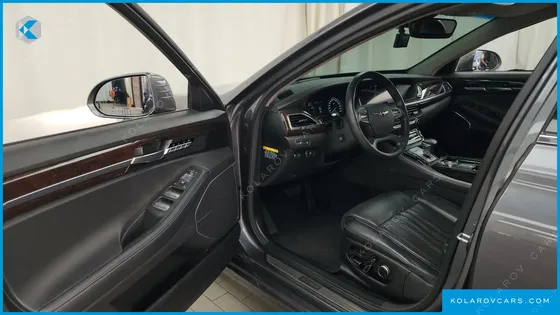 GENESIS EQ900 3.8 GDI AWD