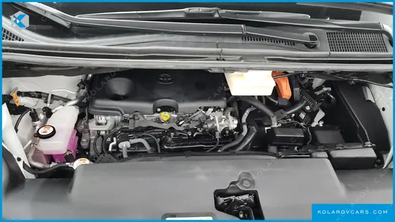 TOYOTA ALPHARD 2.5 HEV EXECUTIVE AWD
